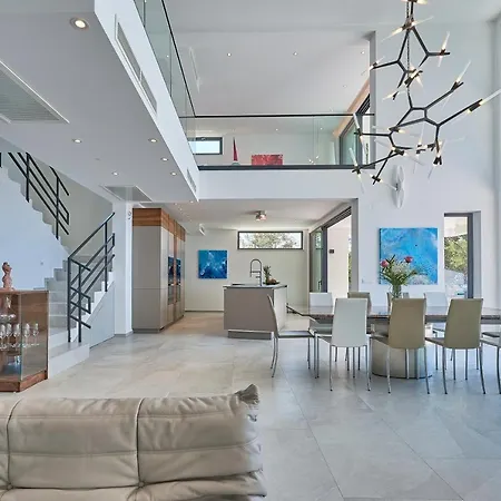 Villa Sansarea *